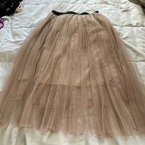 Tull pink skirt